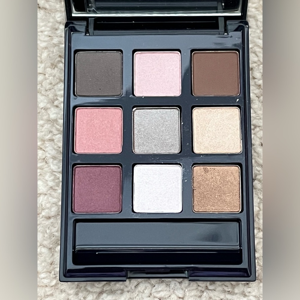 Estee Lauder Pure Color Signature Eyeshadow Palette Travel Case Nine Shades